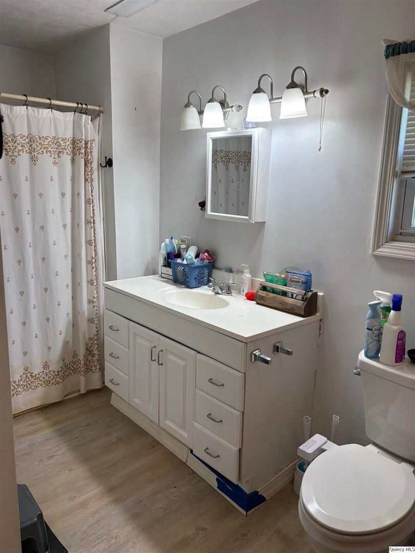 204 Main Cross, Timewell, IL 62375