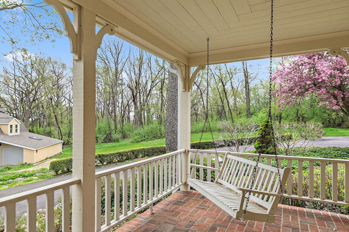 309 Three Oaks Road, Cary, IL 60013