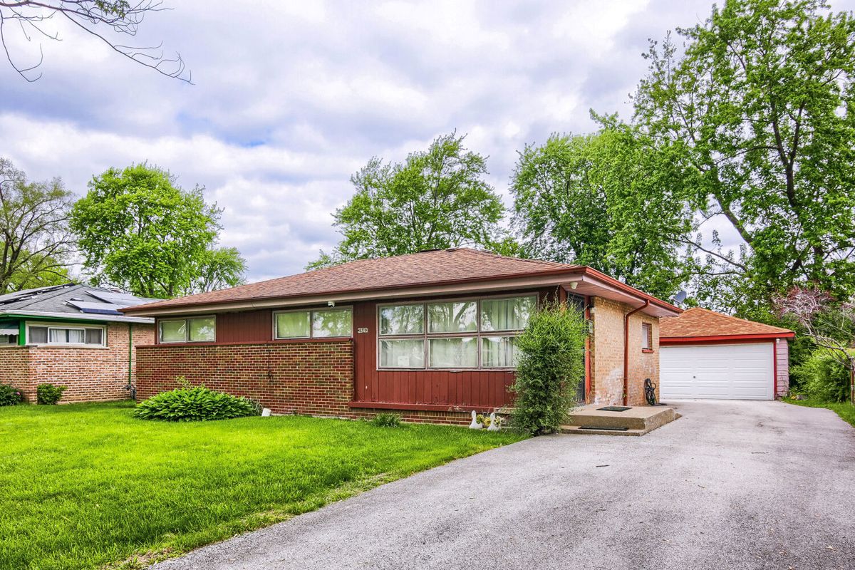 2840 Stafford Drive, Markham, IL 60428