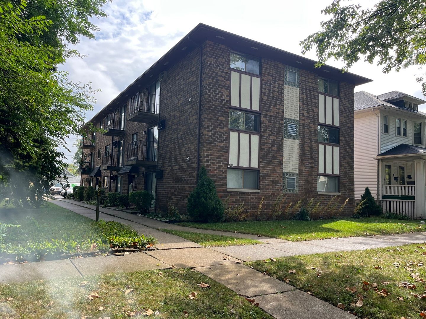 1030 Dunlop #2W — Forest Park, IL 60130