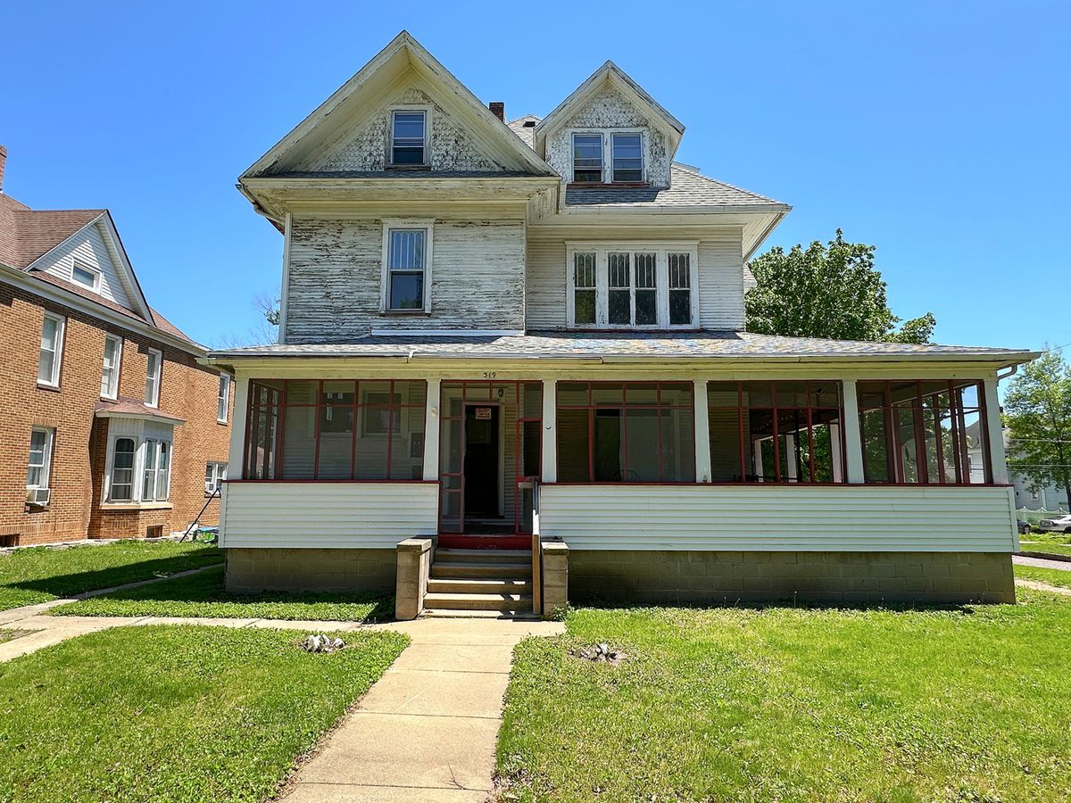 319 S Monroe Street, Streator, IL 61364