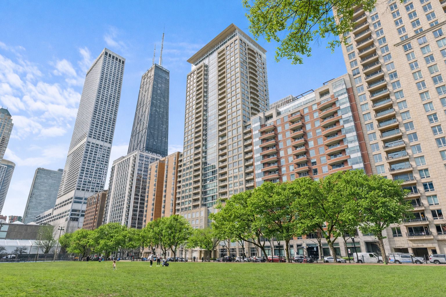250 E Pearson Street #1007 — Chicago, IL 60611