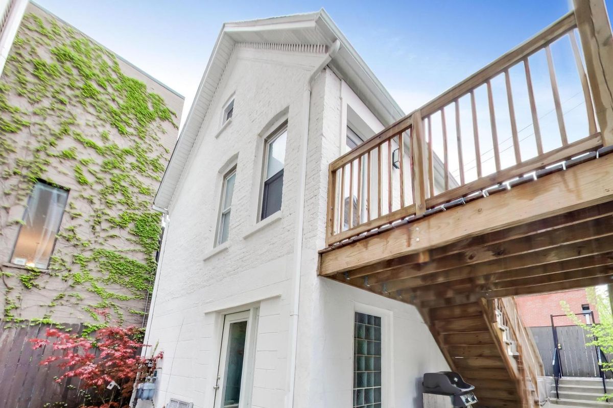 2021 Shakespeare Avenue, Chicago, IL 60647