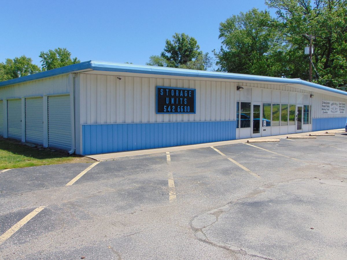 205 E Randolph Street, Pinckneyville, IL 62274