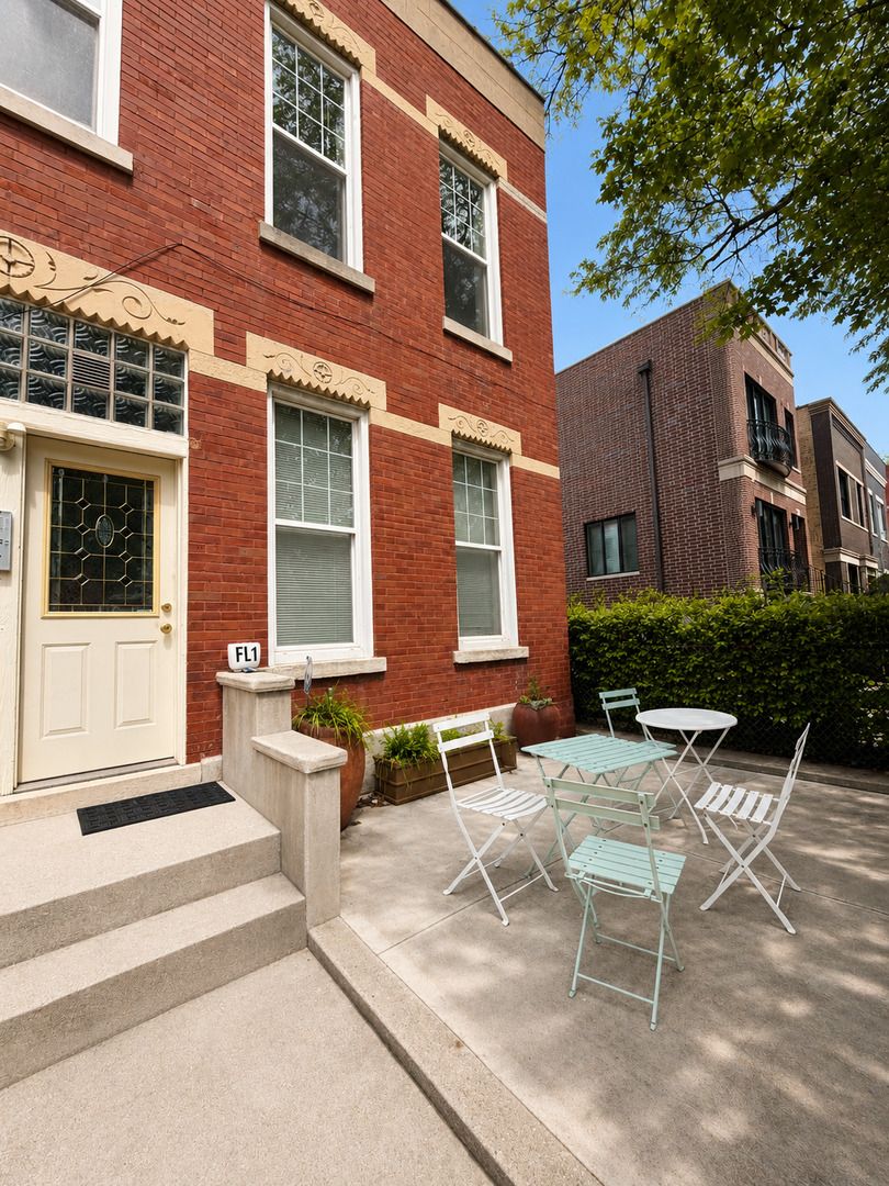 2148 Erie Street, Chicago, IL 60622