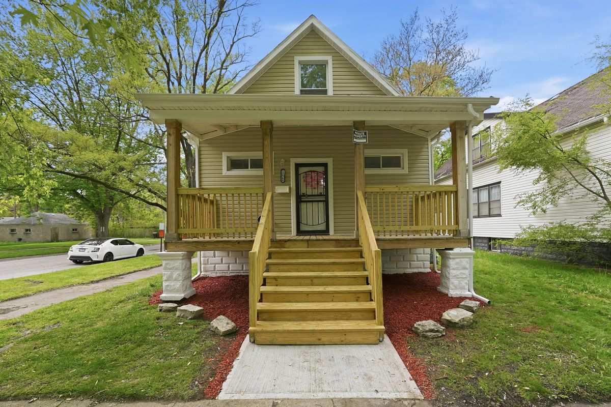 13848 Wentworth Avenue, Riverdale, IL 60827