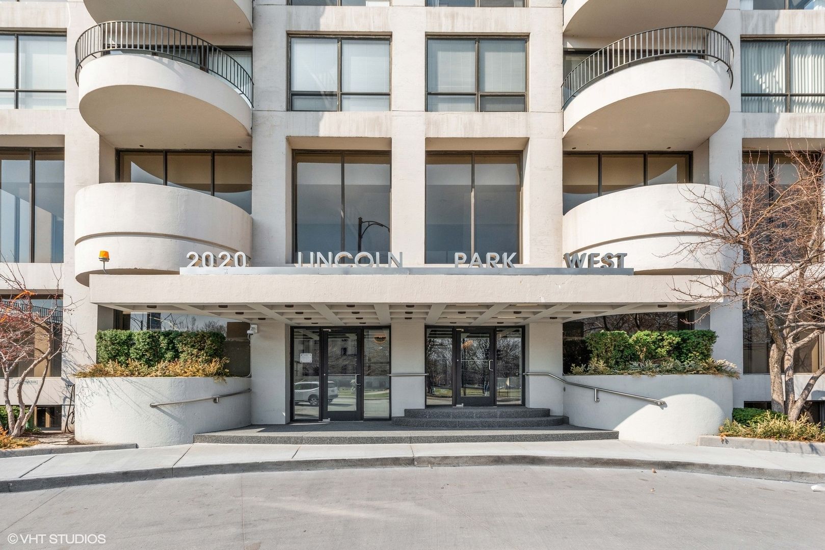 2020 N Lincoln Park West #13C — Chicago, IL 60614