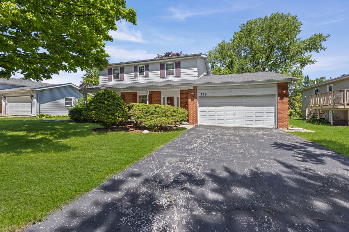 538 Maple Lane, Darien, IL 60561