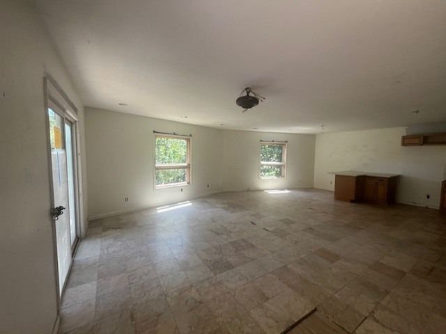 35 Sandy Point, Goreville, IL 62939