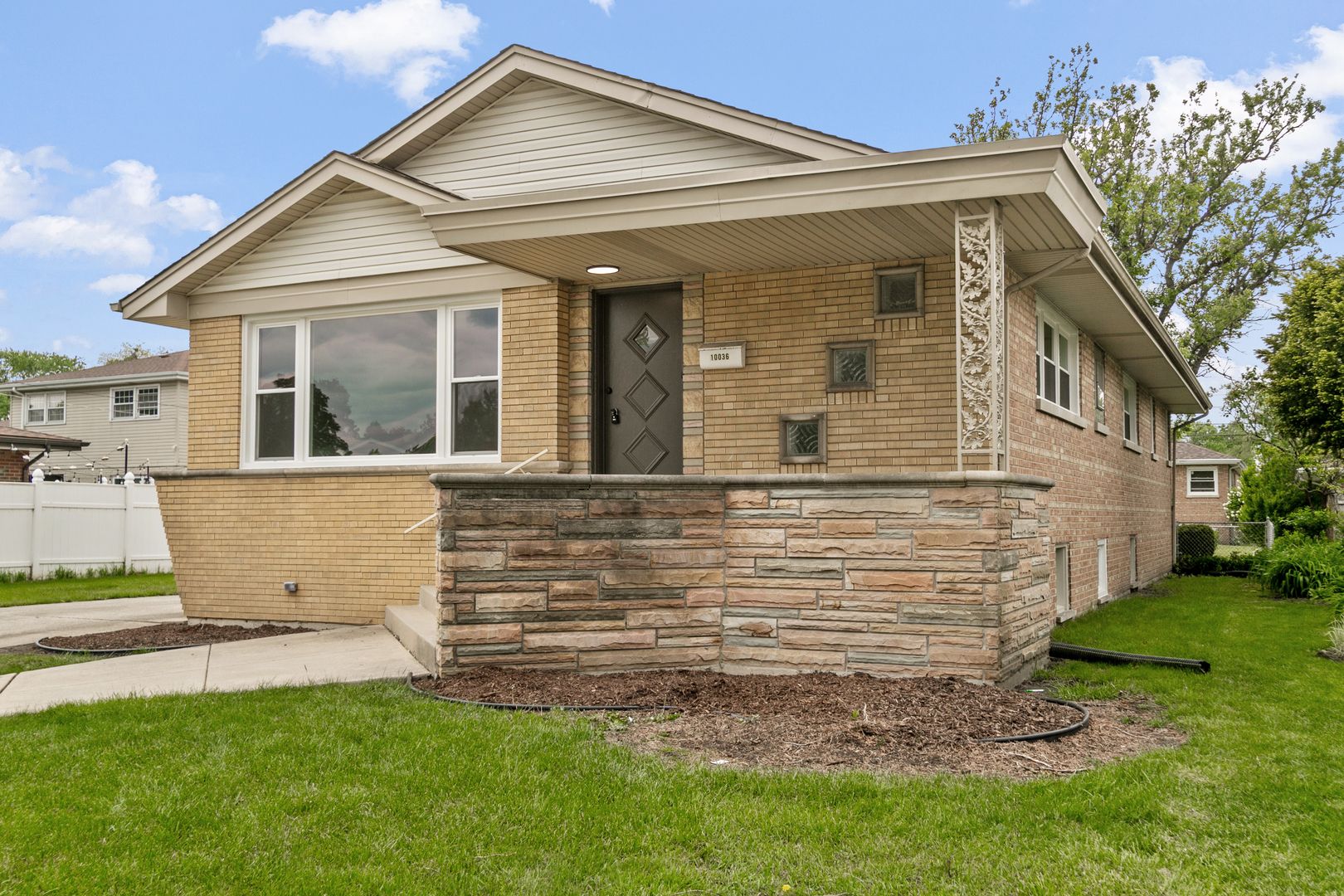 10036 Kedvale Avenue — Oak Lawn, IL 60453