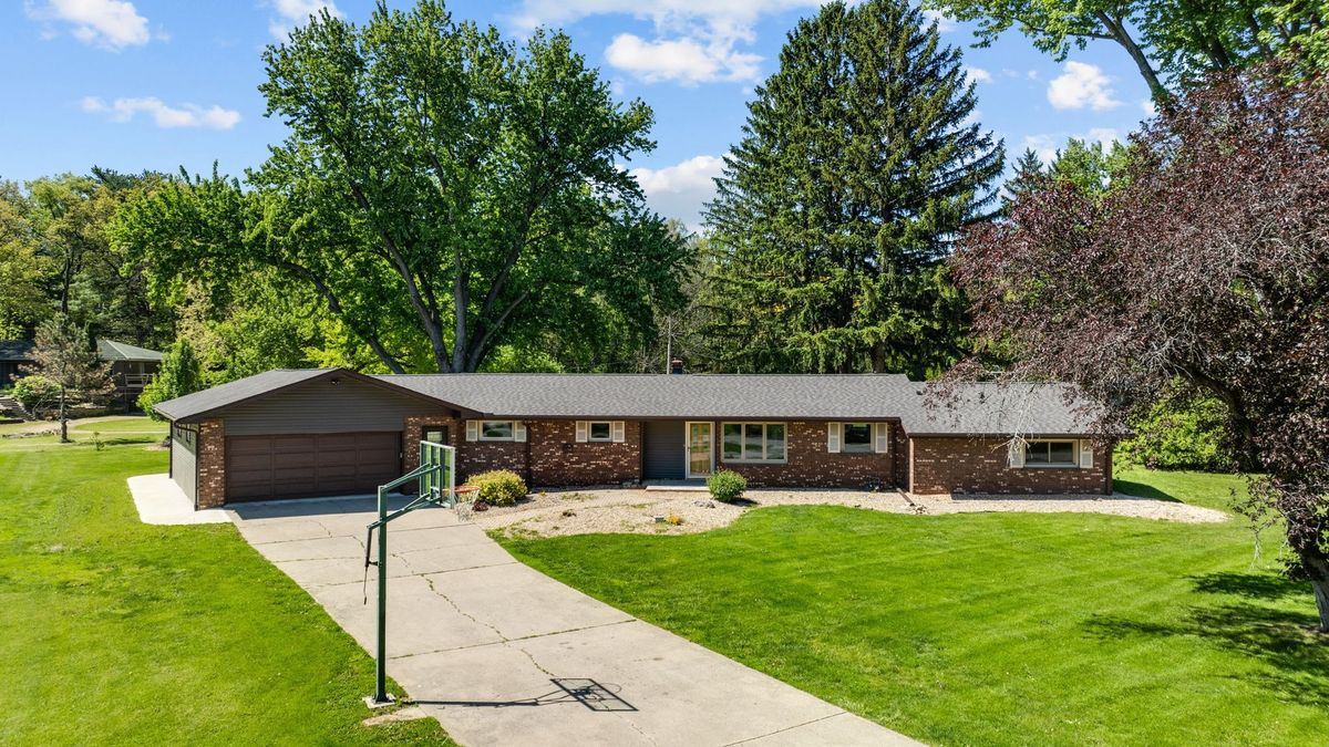 313 Margaret Fuller Road, Oregon, IL 61061