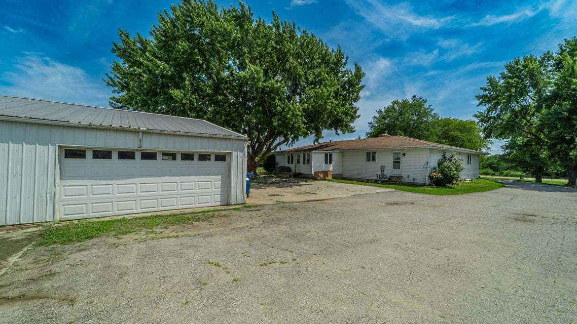 231 W 500 N, Valparaiso, IN 46385