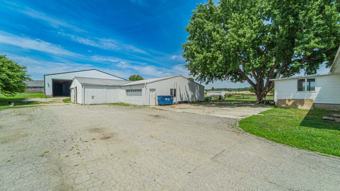 231 W 500 N, Valparaiso, IN 46385