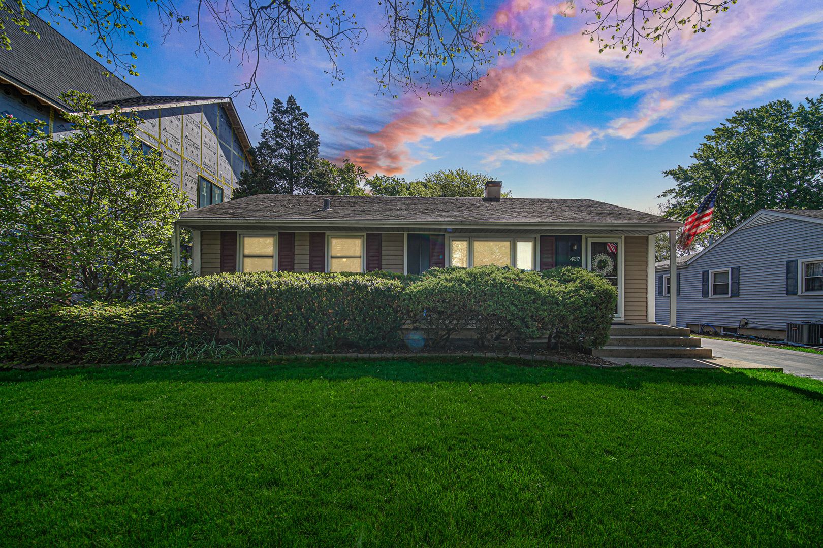 4937 WOODWARD Avenue — Downers Grove, IL 60515