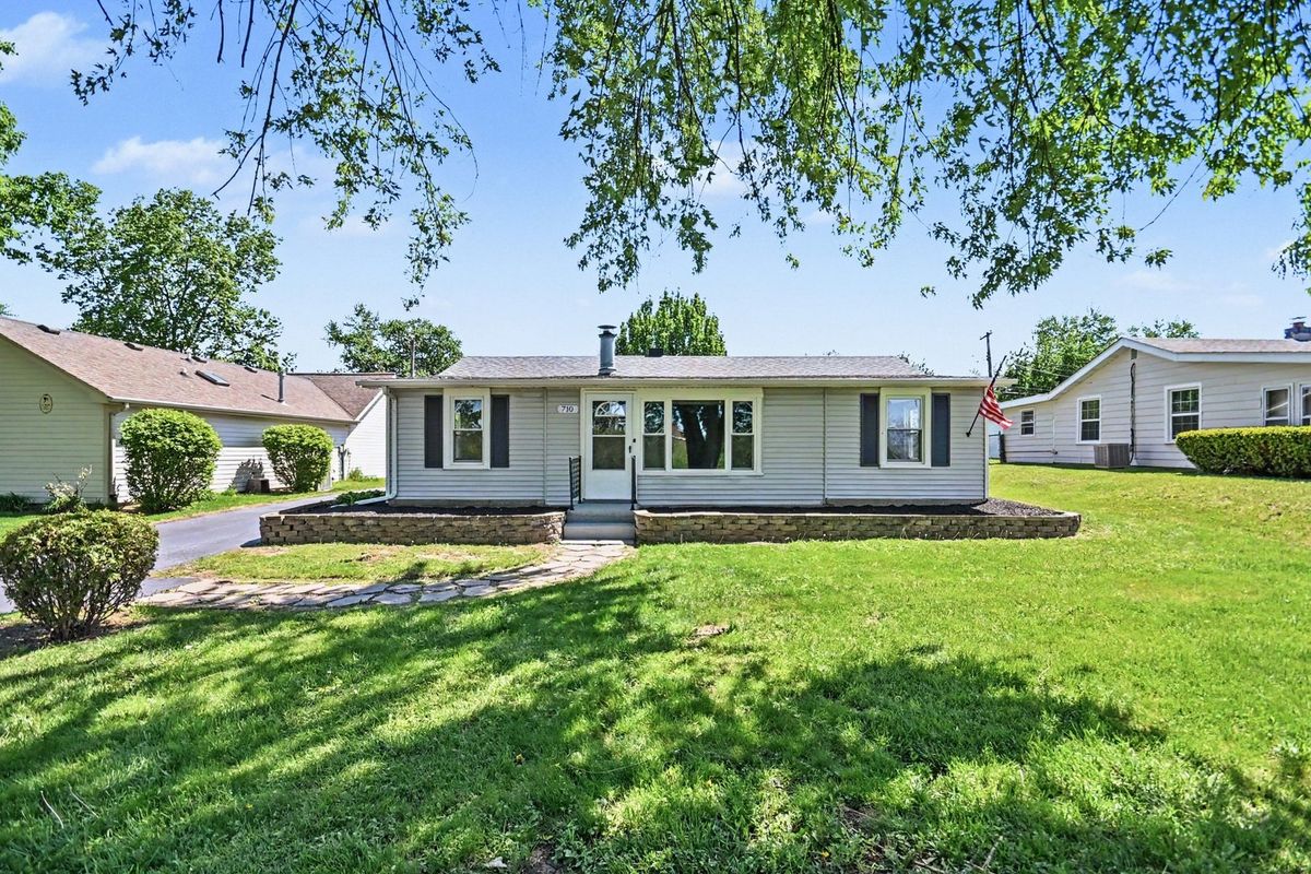 710 Loucks Street, Aurora, IL 60505