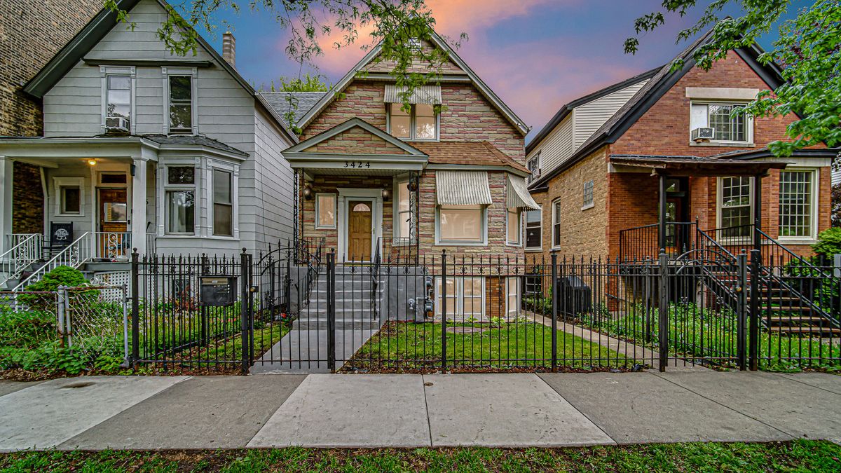 3424 Parker Avenue, Chicago, IL 60647