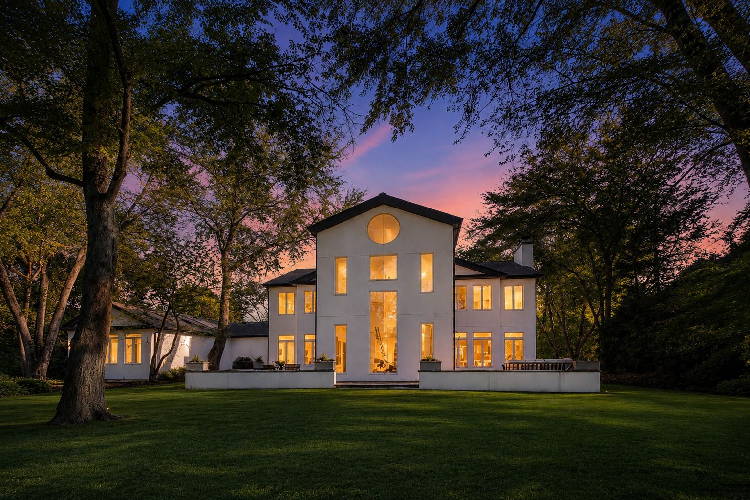 790 W Deerpath Road — Lake Forest, IL 60045