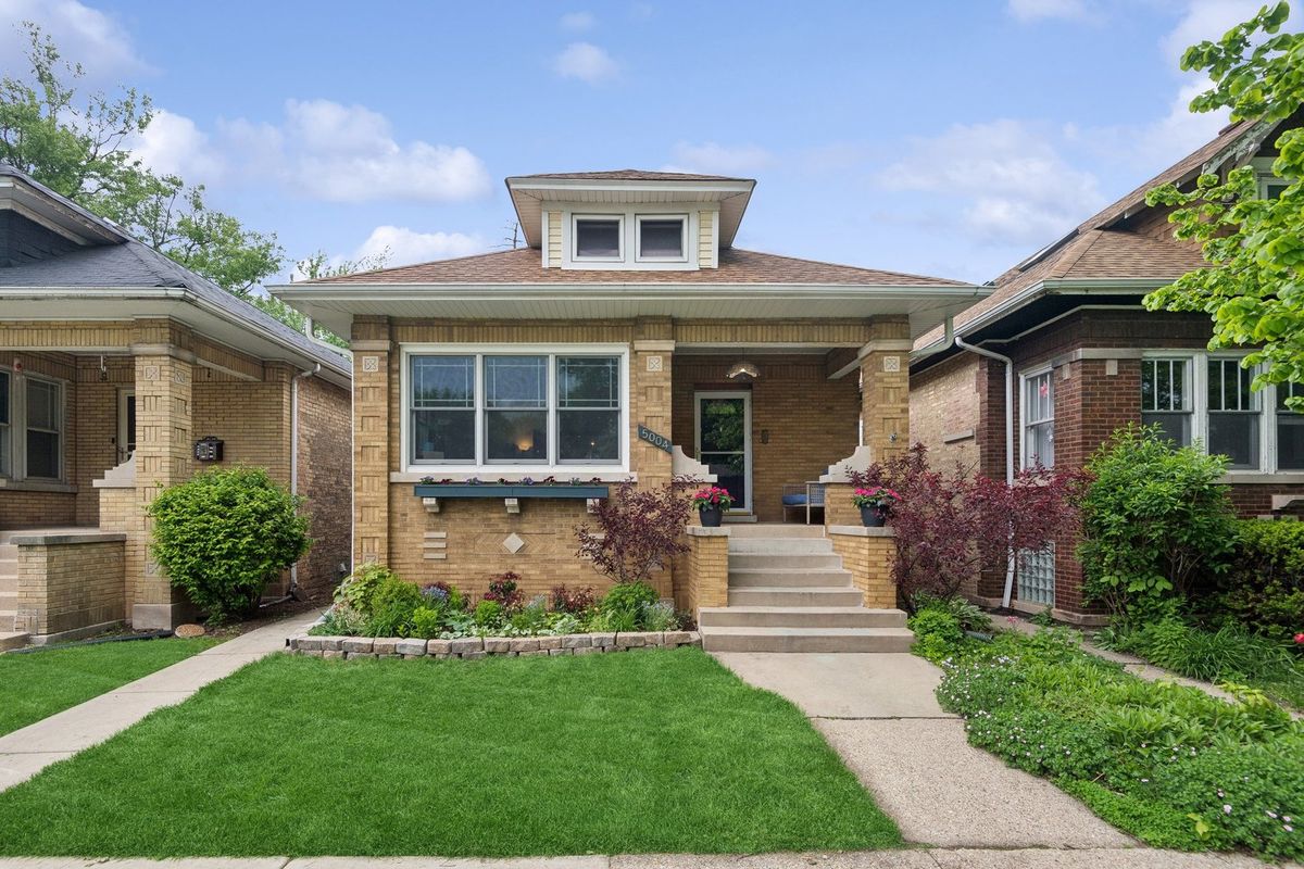 5004 Tripp Avenue, Chicago, IL 60630