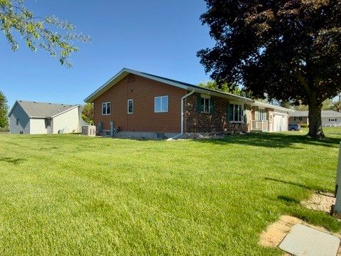 100 6th Street, Fulton, IL 61252
