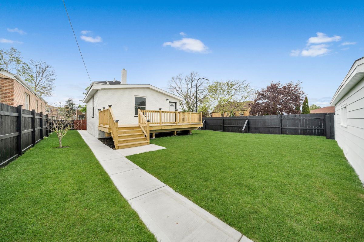 3601 S 56th Court, Cicero, IL 60804