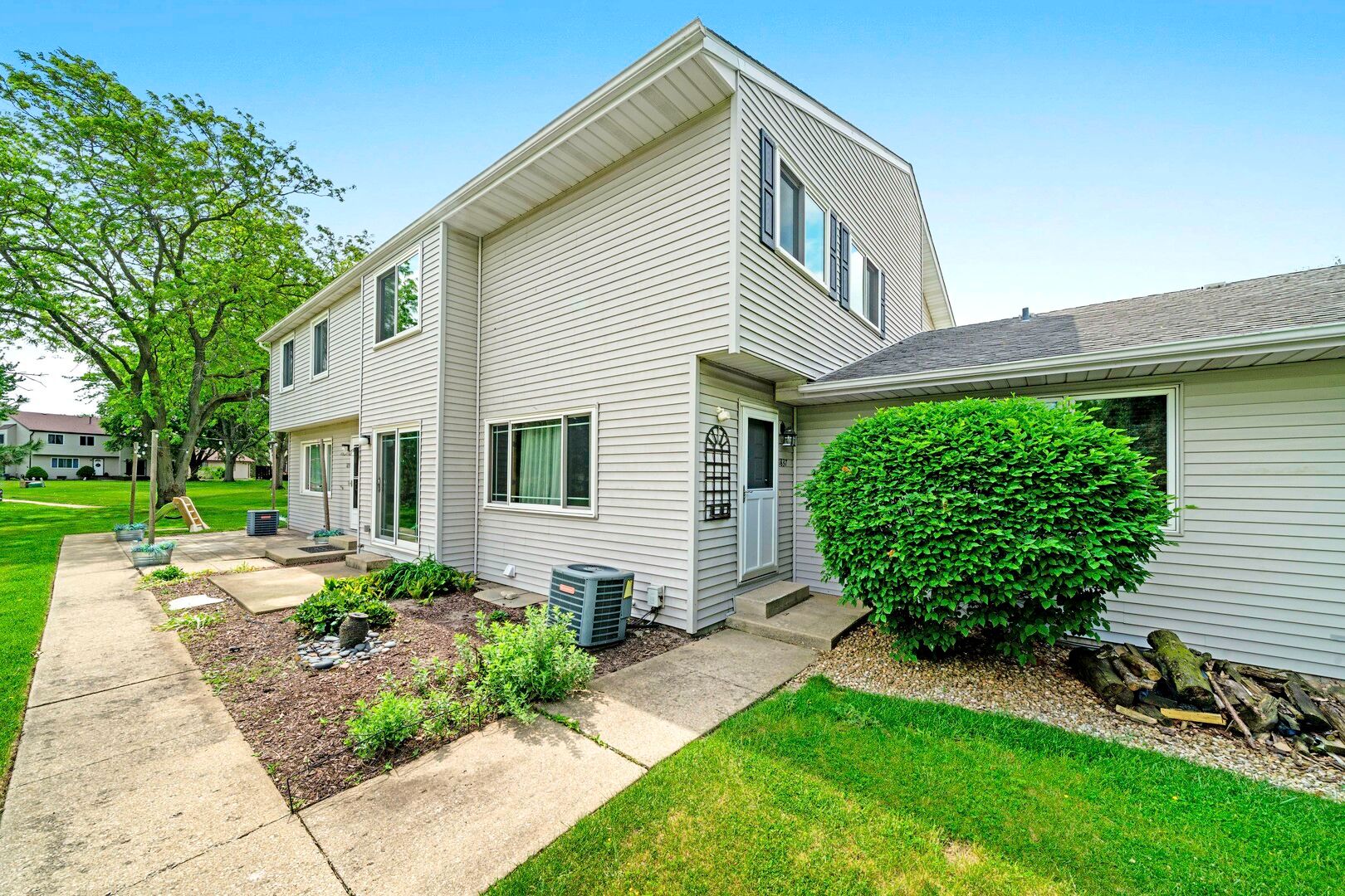 1837 Kerrybrook Court #0 — Sycamore, IL 60178