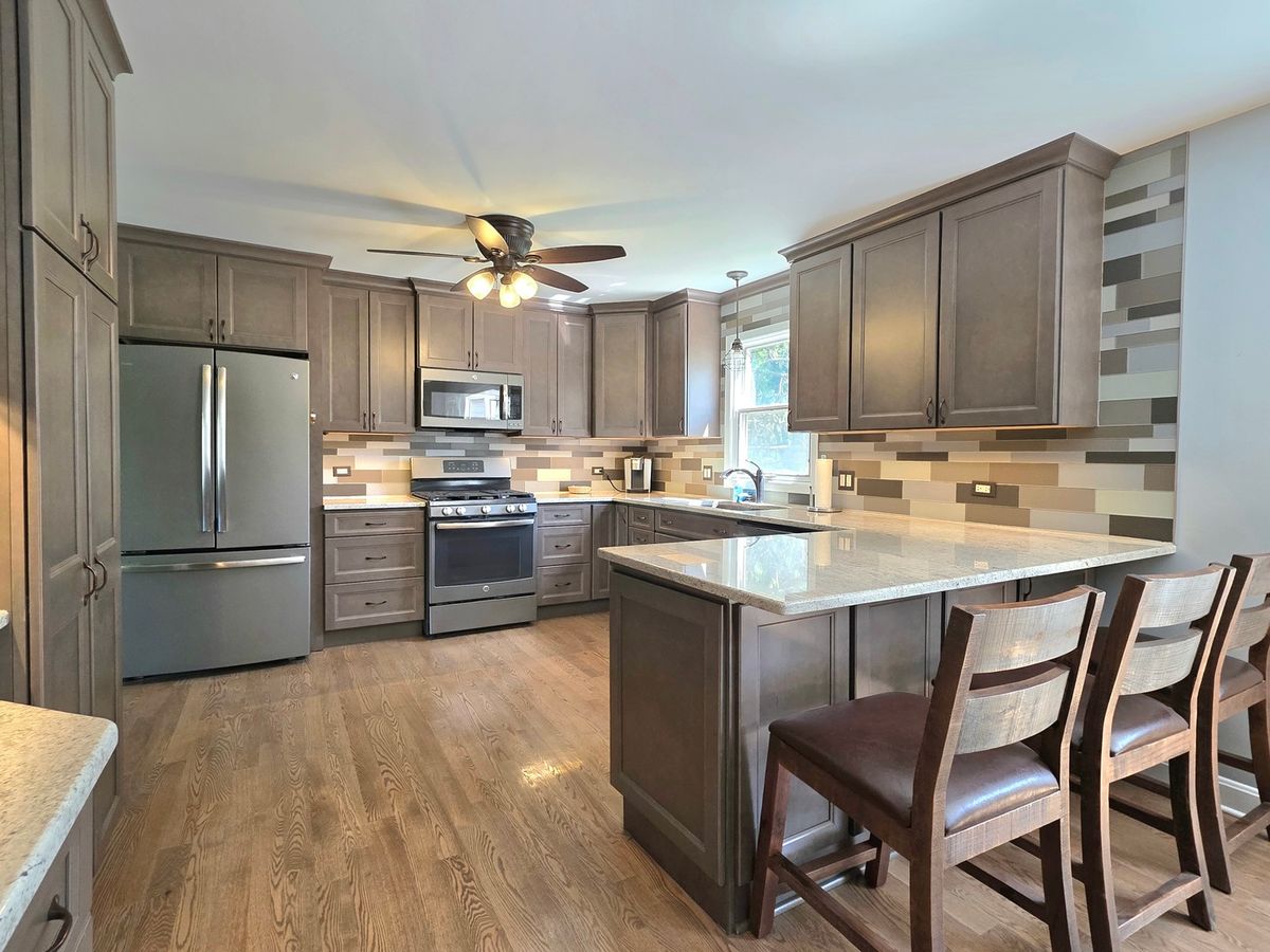 3408 Blandford Avenue, New Lenox, IL 60451