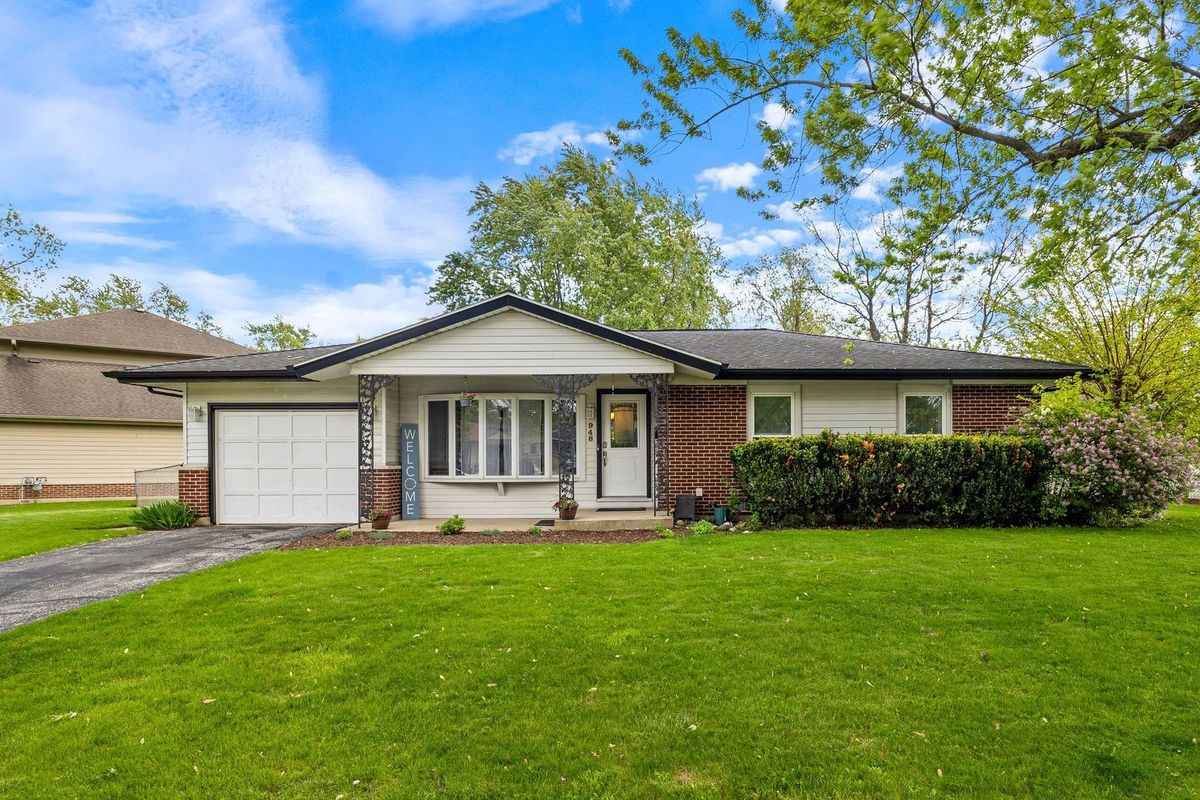 948 Carswell Court, Elk Grove Village, IL 60007