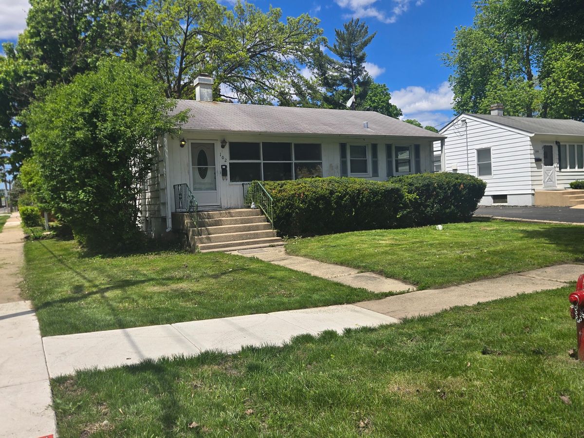 102 N Berteau Avenue, Bartlett, IL 60103