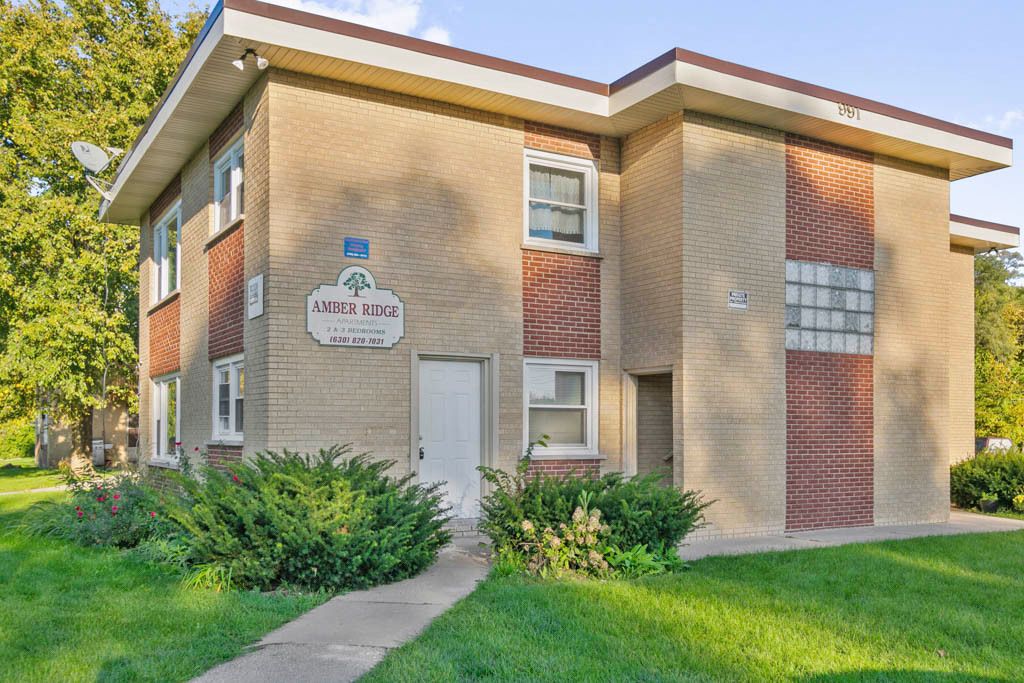 991 Tollview Avenue, Aurora, IL 60505