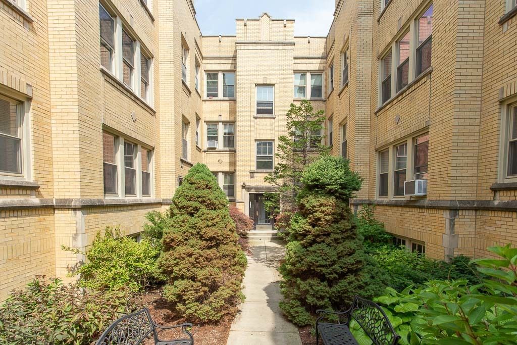 4311 FRANCISCO Avenue, Chicago, IL 60618