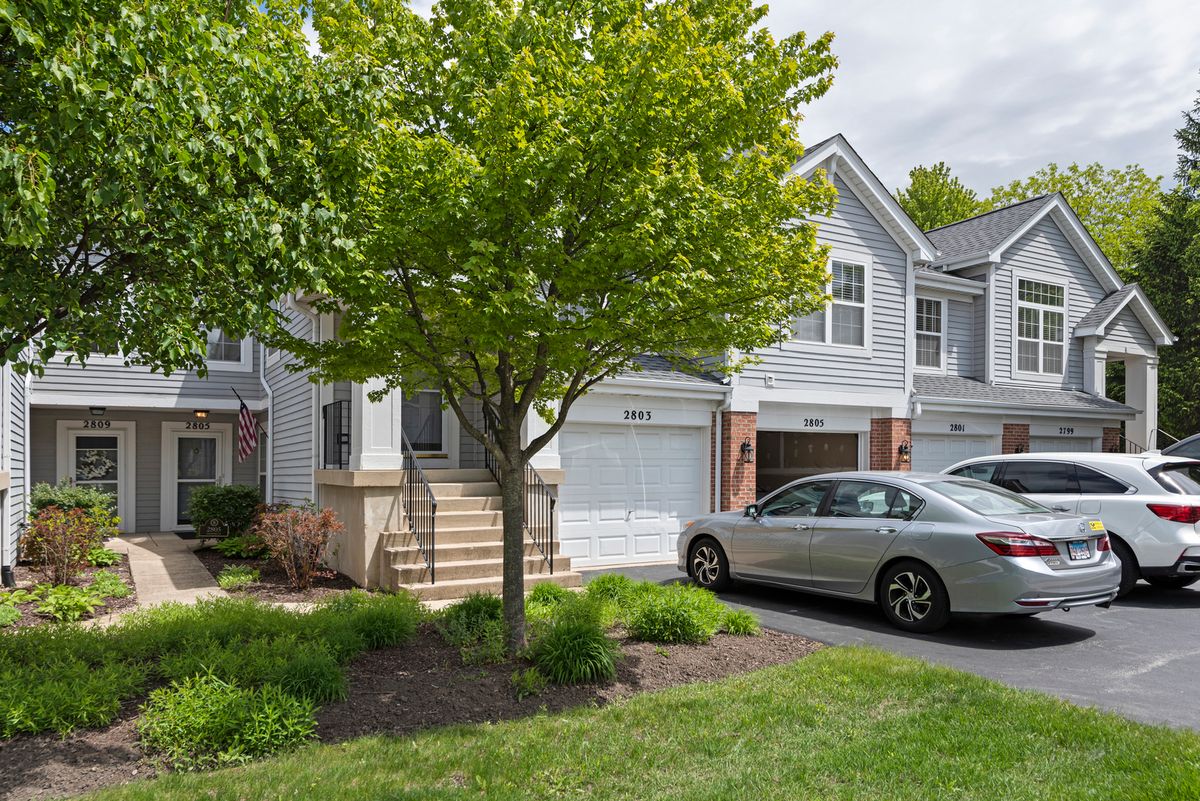 2805 Packford Lane, Aurora, IL 60502