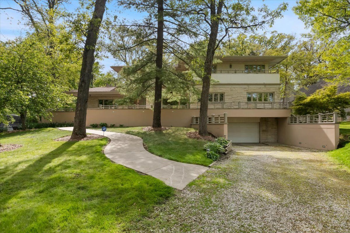 3464 Old Mill Road, Highland Park, IL 60035