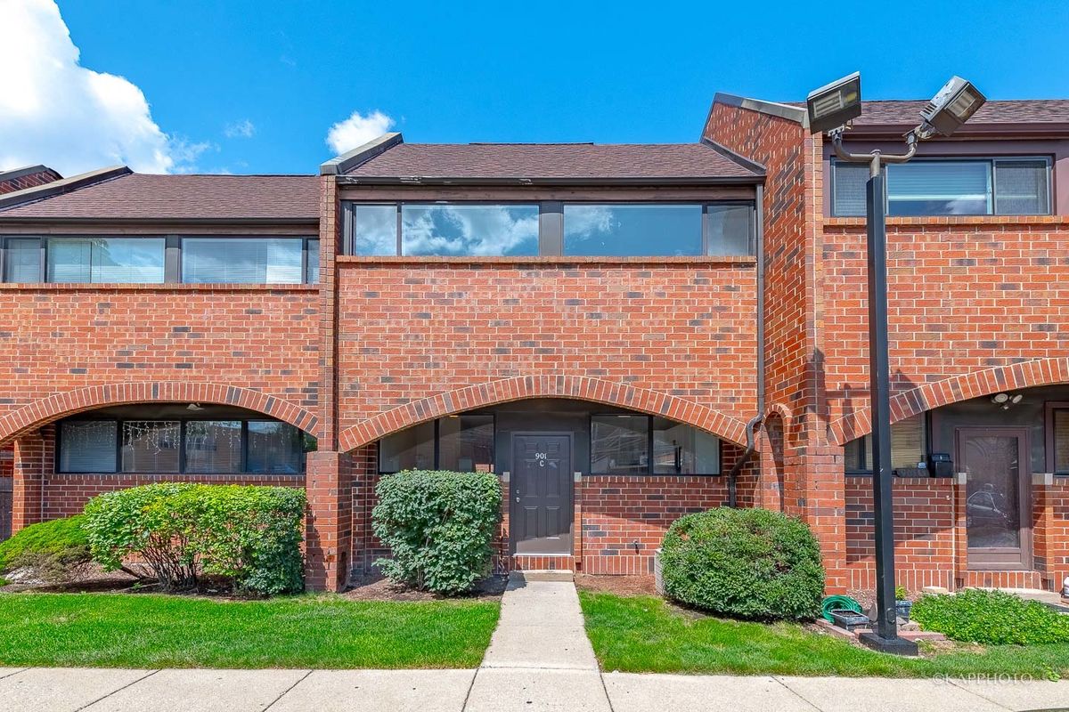 901 Racine Avenue, Chicago, IL 60607