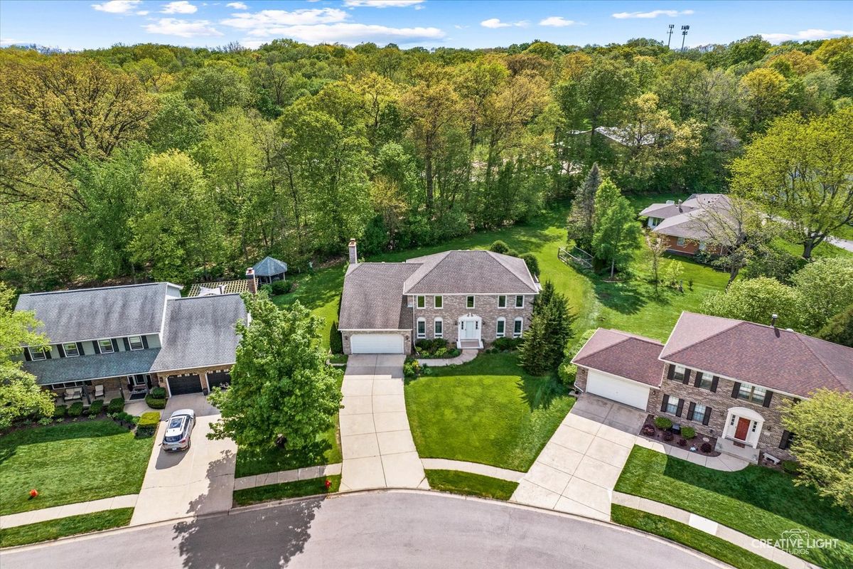 45 Briargate Circle, Sugar Grove, IL 60554