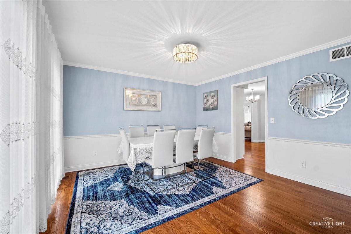 45 Briargate Circle, Sugar Grove, IL 60554