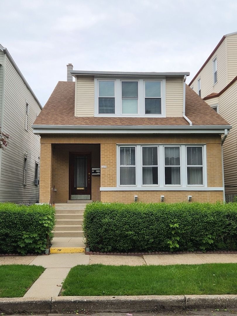 3456 Whipple Street, Chicago, IL 60618