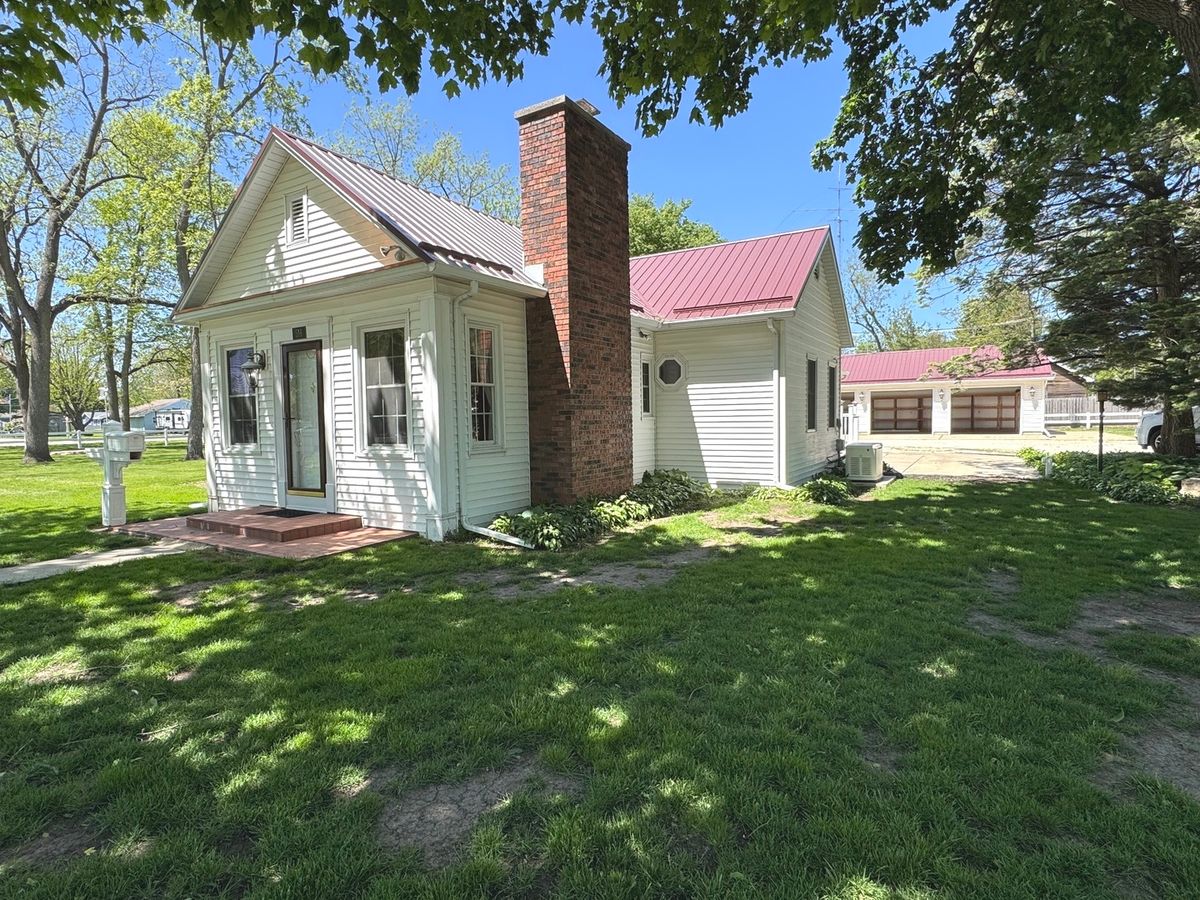 516 W 2nd Street, Momence, IL 60954