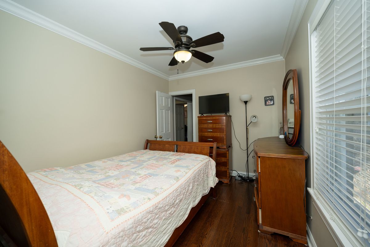 3126 S 55th Avenue, Cicero, IL 60804