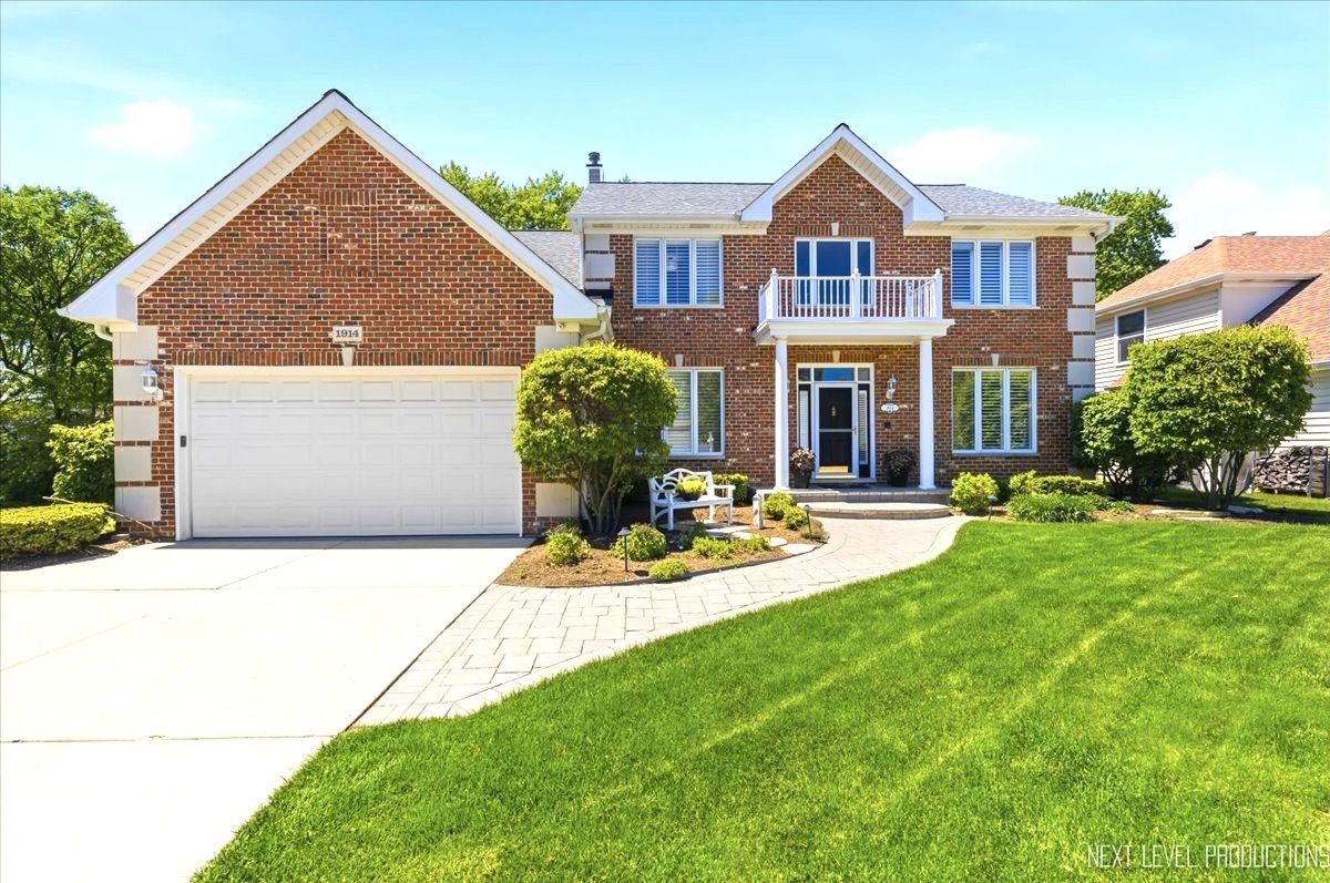 1914 N Ridge Avenue — Arlington Heights, IL 60004