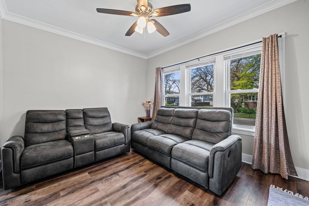153 S 13th Avenue, Maywood, IL 60153