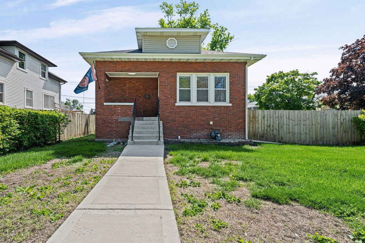 153 13th Avenue, Maywood, IL 60153