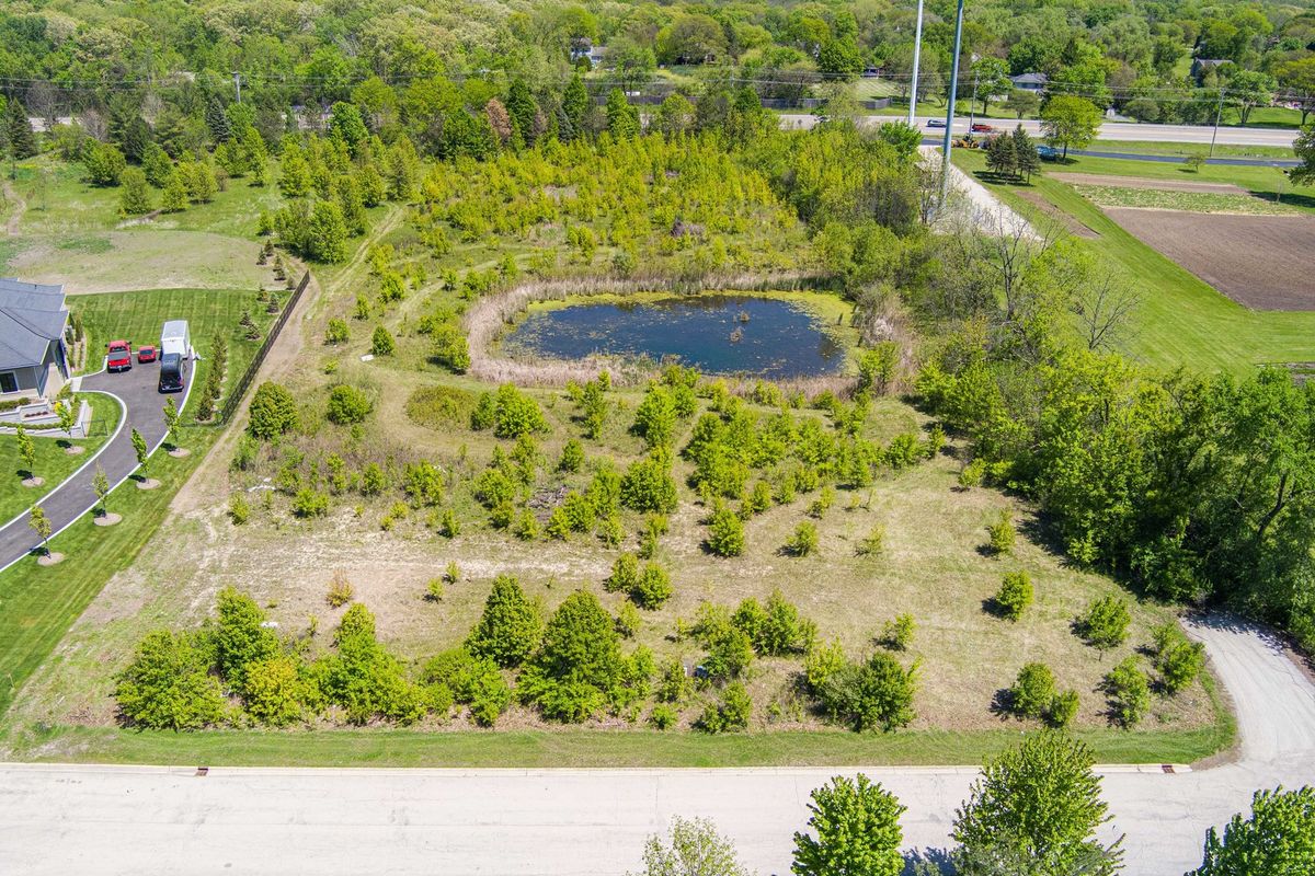 Lot 1 & 2 Deer Pond Drive, St. Charles, IL 60175
