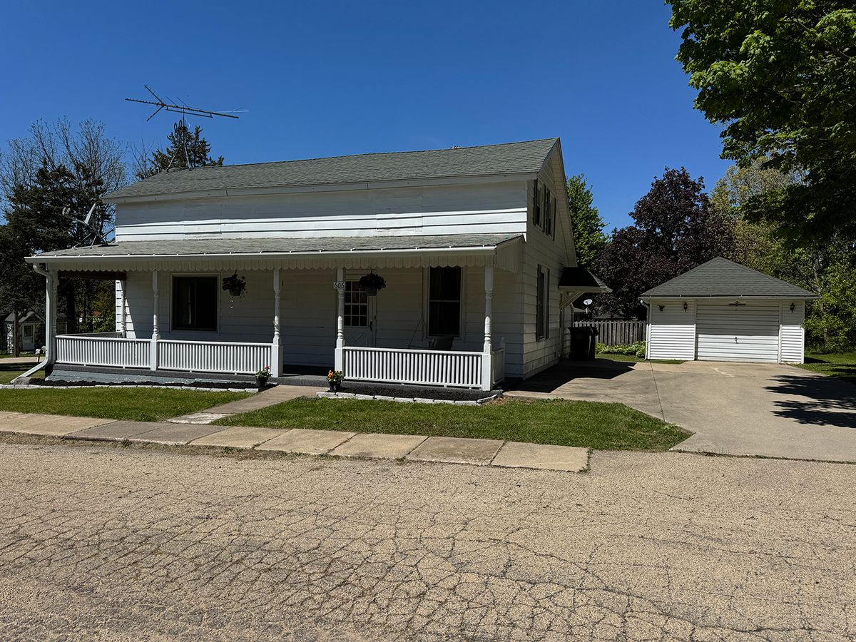 606 Silk Street, Mt. Carroll, IL 61053