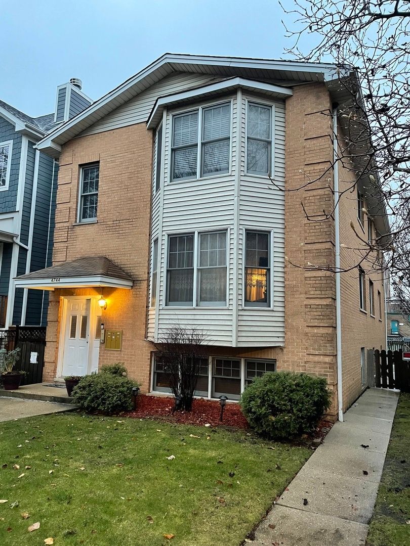 4744 Hermitage Avenue, Chicago, IL 60640