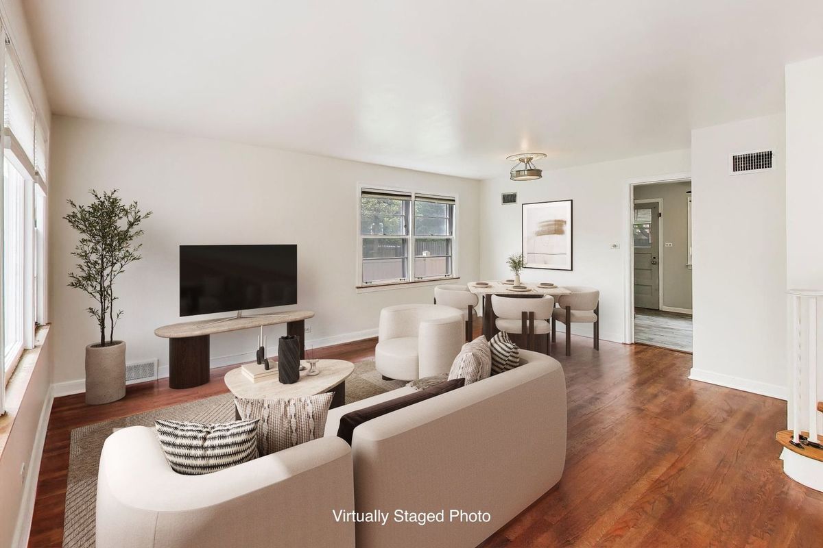 7911 North Avenue #F, River Forest, IL 60305