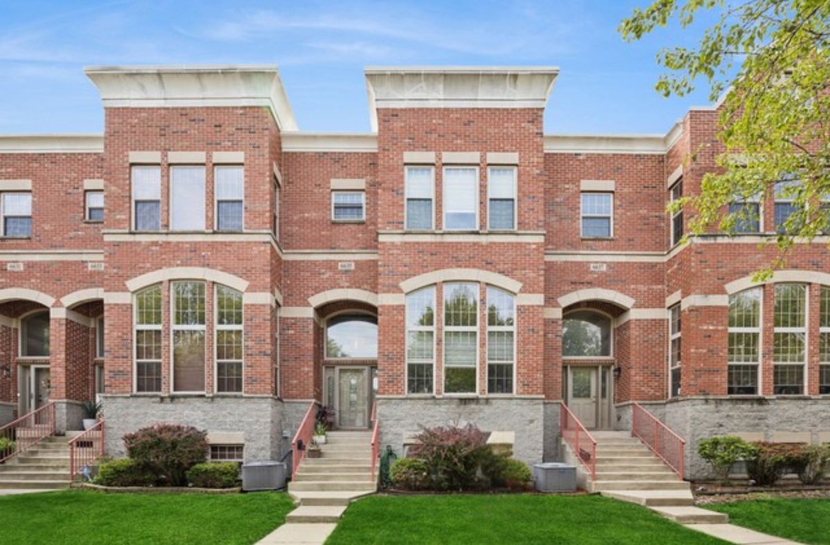 6635 64TH Place, Chicago, IL 60638