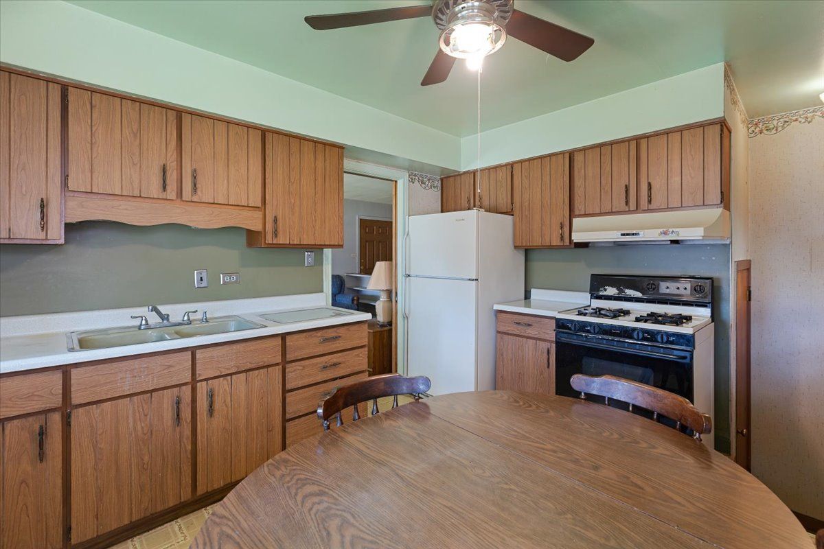 3218 Lincoln Street, Franklin Park, IL 60131