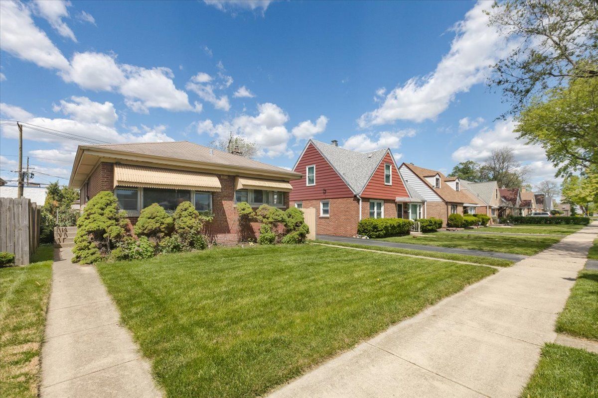 3218 Lincoln Street, Franklin Park, IL 60131