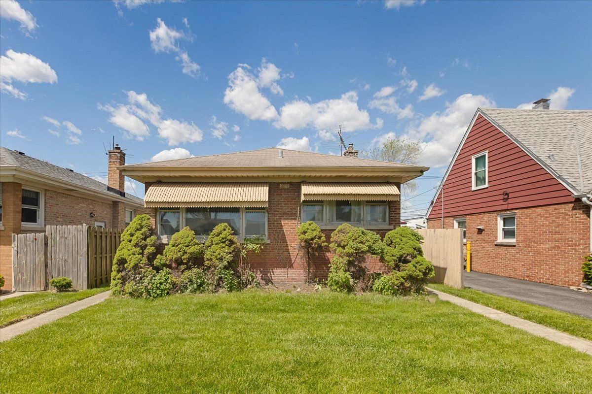 3218 Lincoln Street — Franklin Park, IL 60131