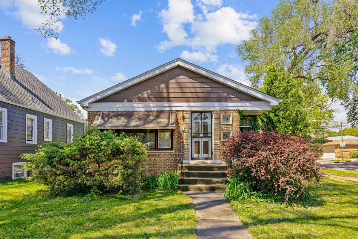 12400 S Lowe Avenue — Chicago, IL 60628